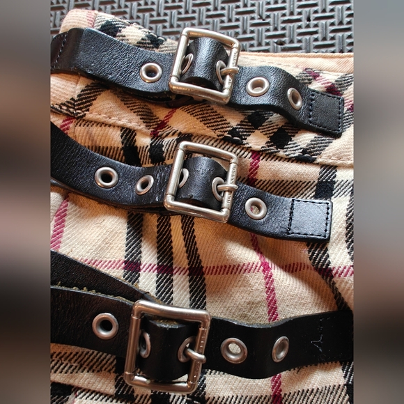 HURRY!! STORE CLOSE THIS WEEK!!! Burberry Blue Label Plaid Pleated Skirt - Picture 9 of 11